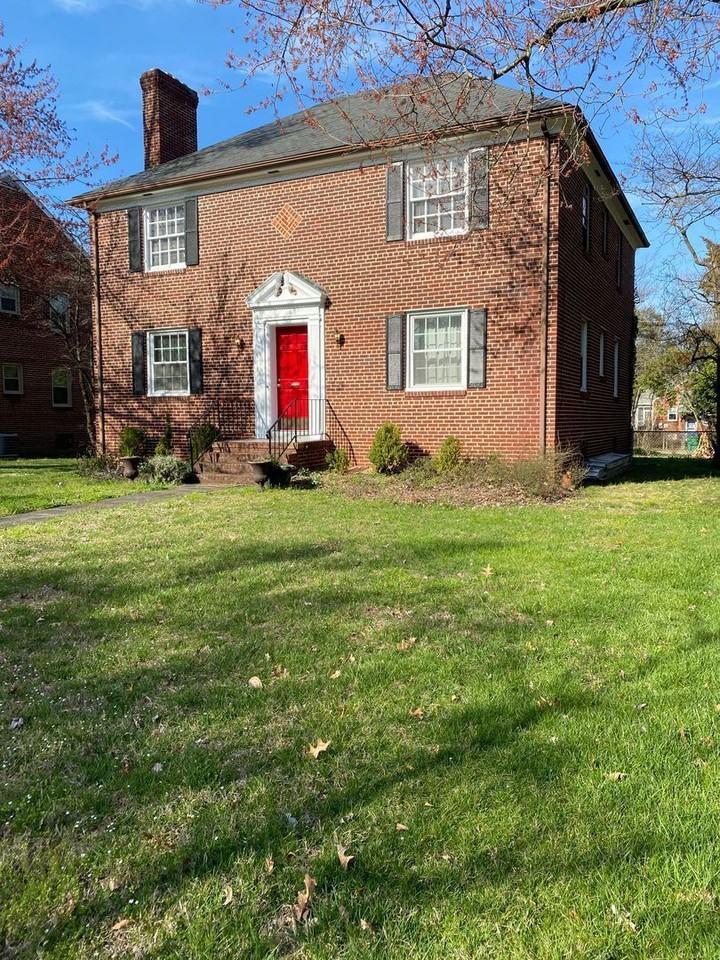3910 Cary Street Rd #B - Photo 4 of 33