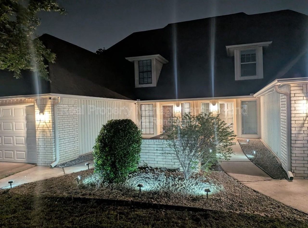 7015 S 78th East Ave