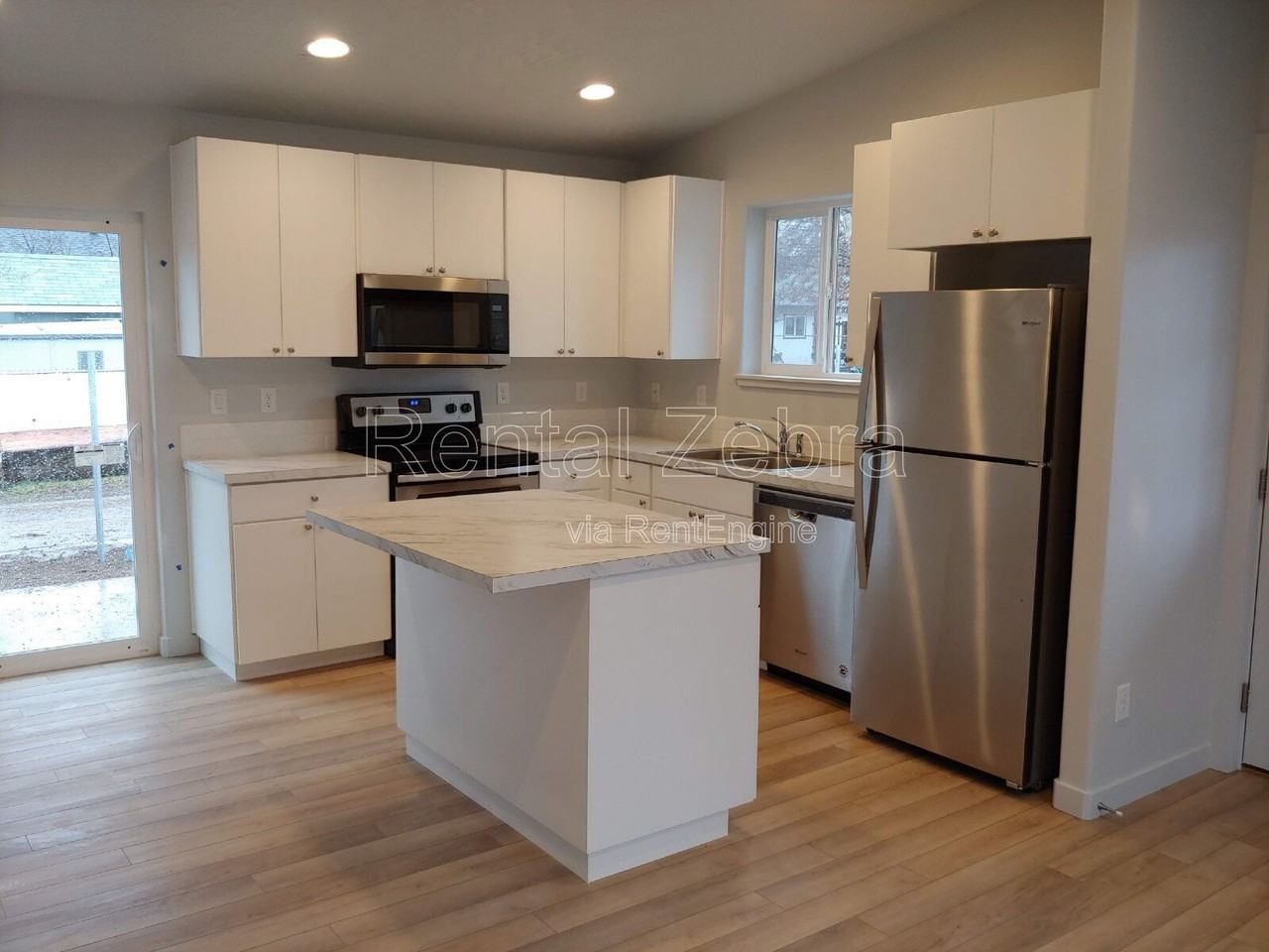 2044 Nw 11th St #2044 - Photo 2 of 10