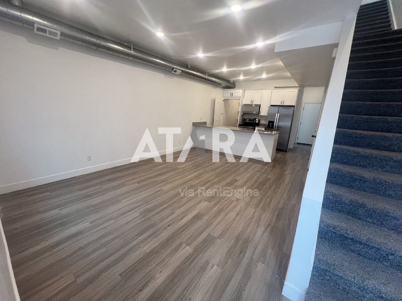 909 W Euclid Ave #3 - Photo 5 of 25