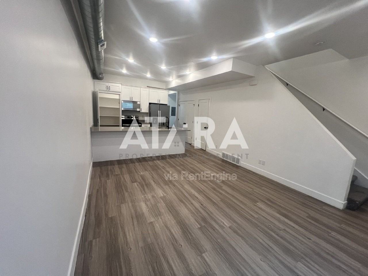 909 W Euclid Ave #3 - Photo 6 of 25