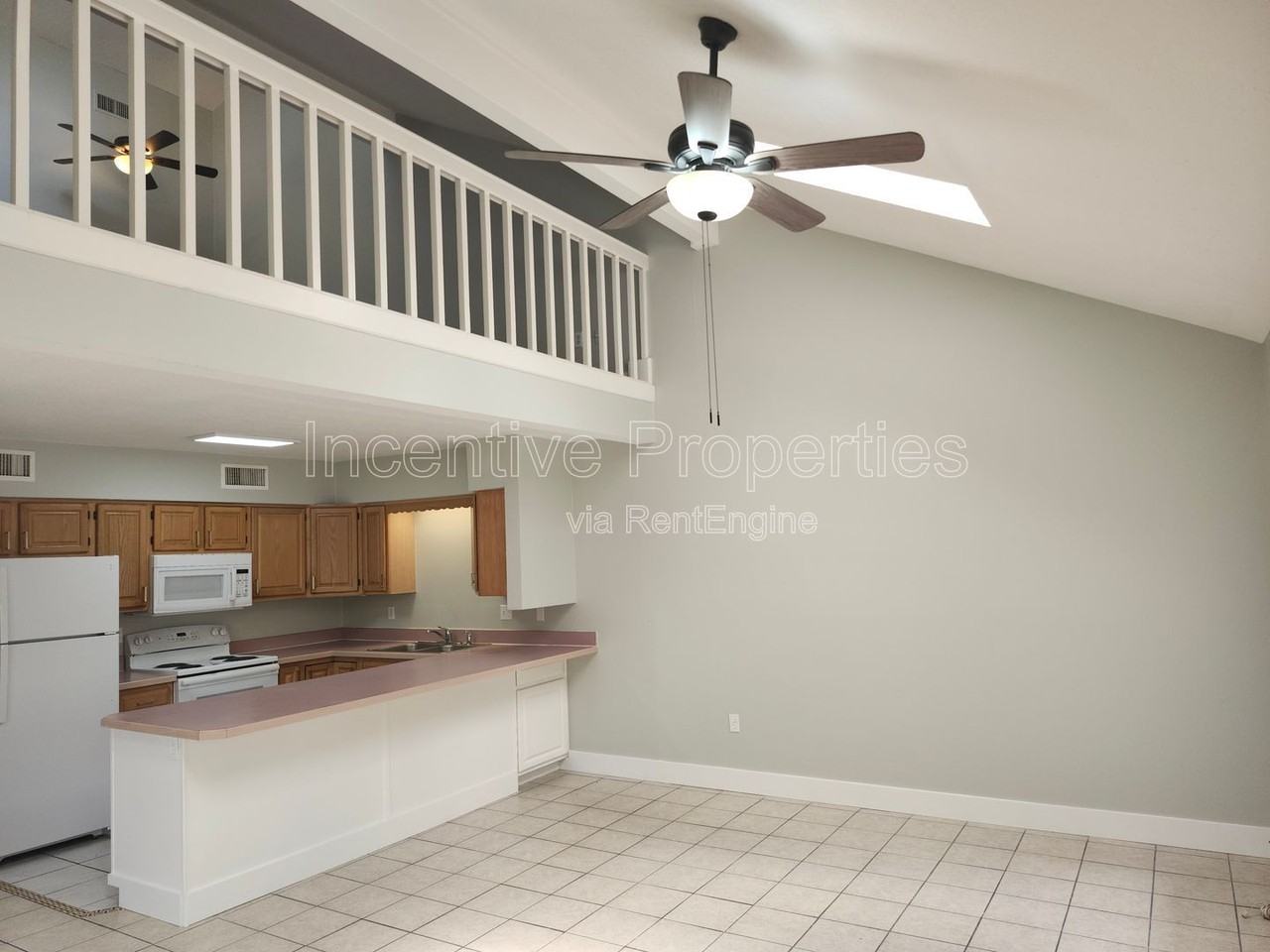 310 Mayfair Pl Sw - Photo 3 of 18