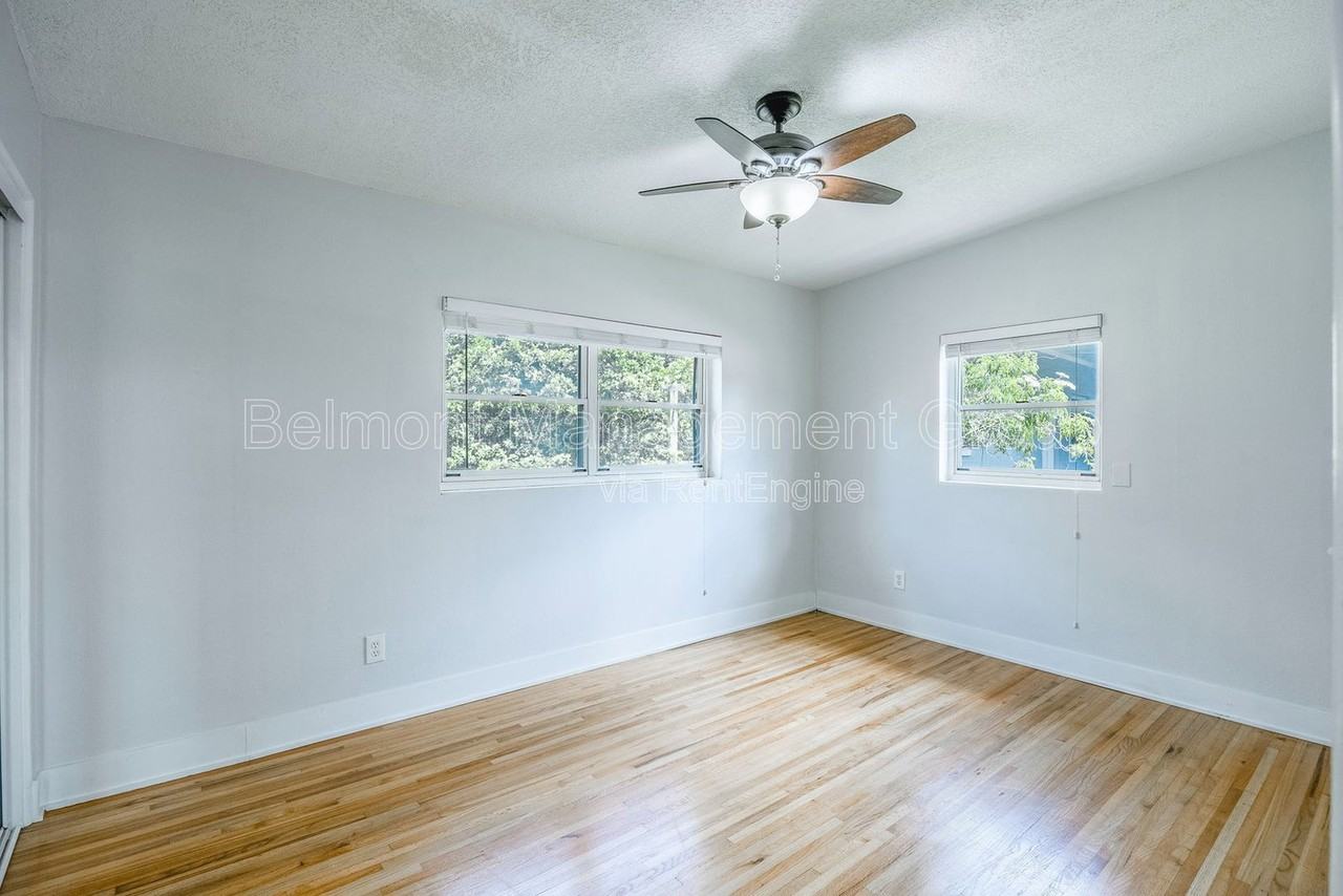 316 Lake Fair Ln - Photo 6 of 14