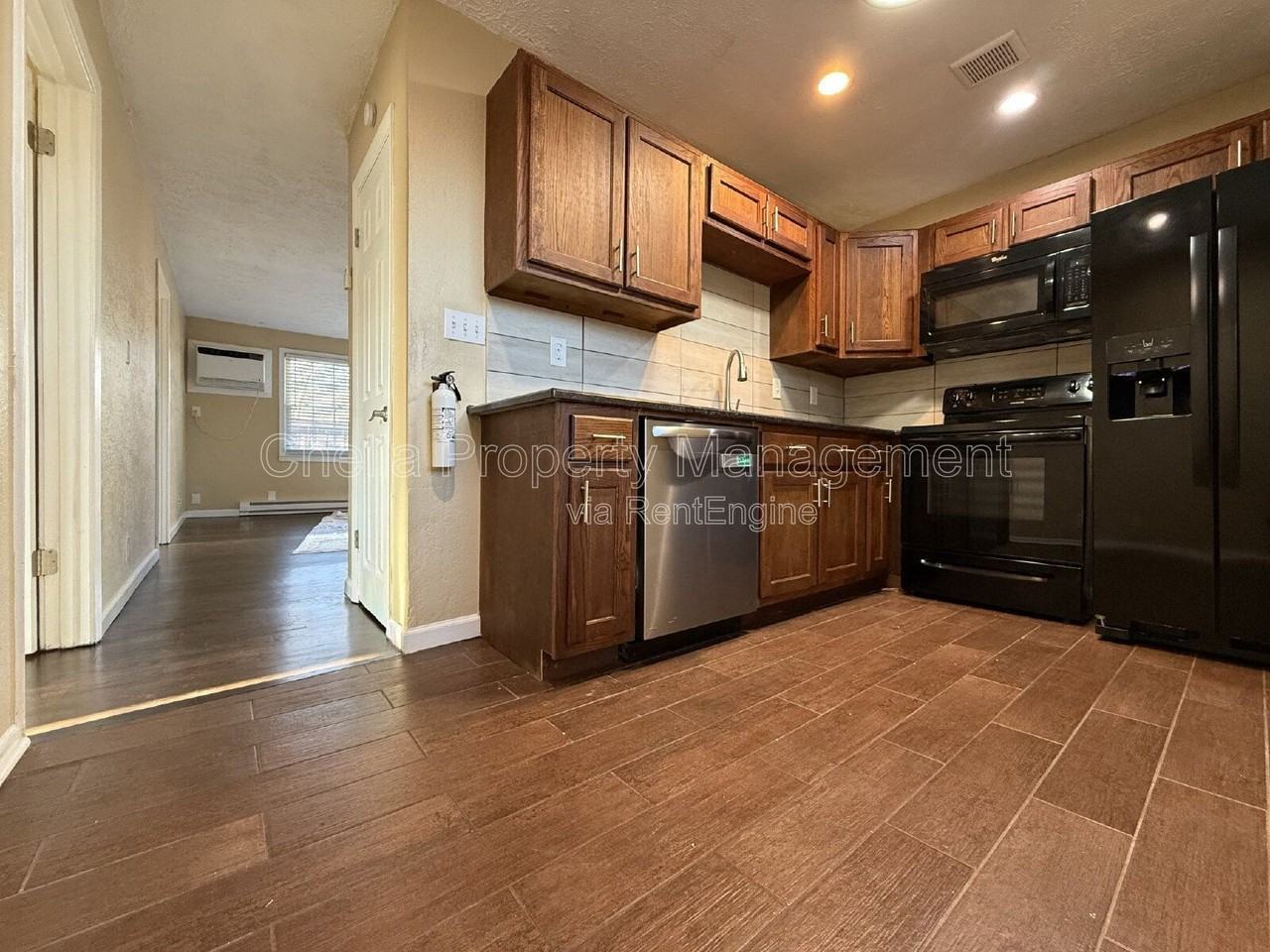 924 Boscobel St - Photo 6 of 25