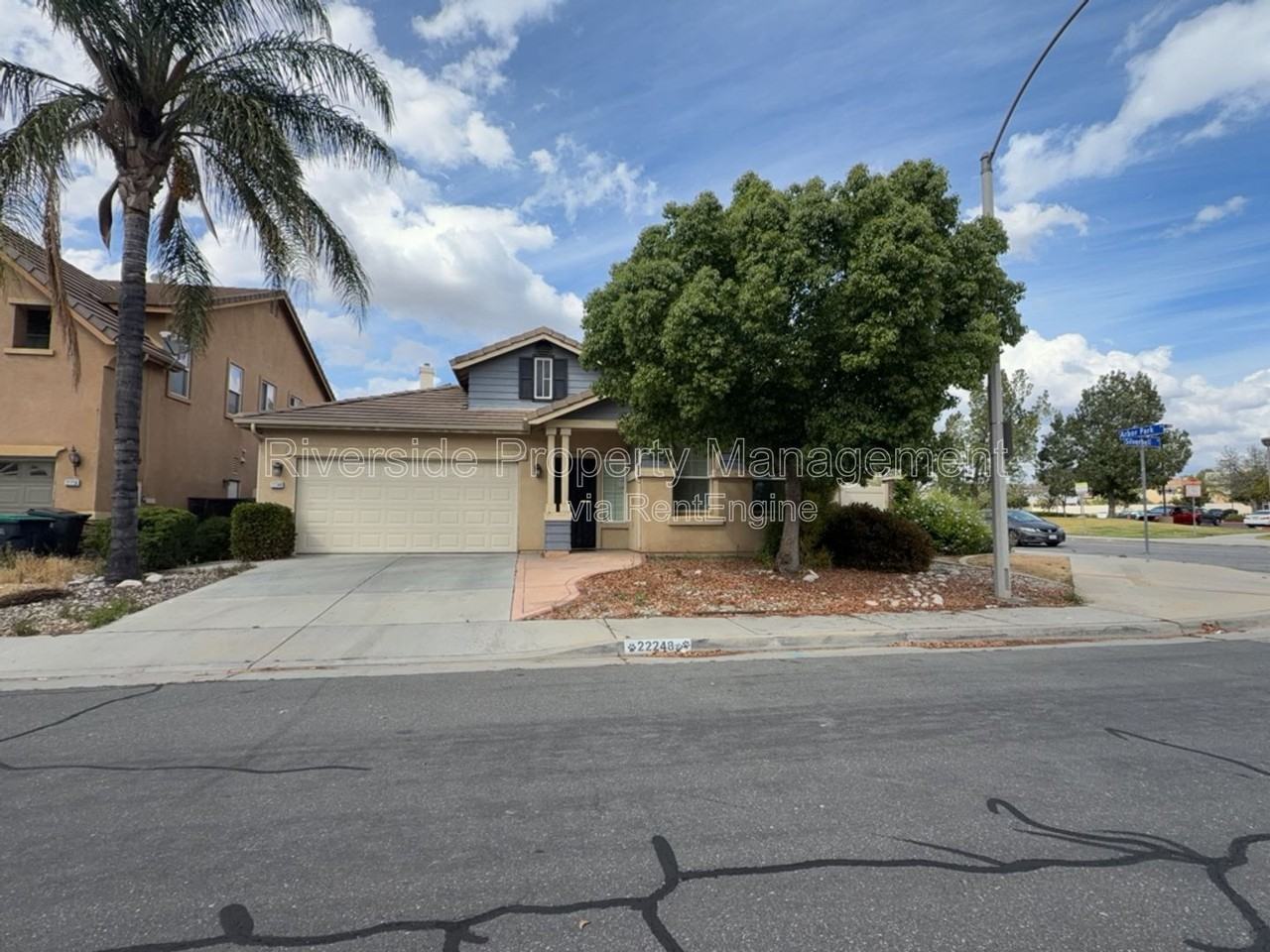 22248 Silverbell Ln - Photo 3 of 32