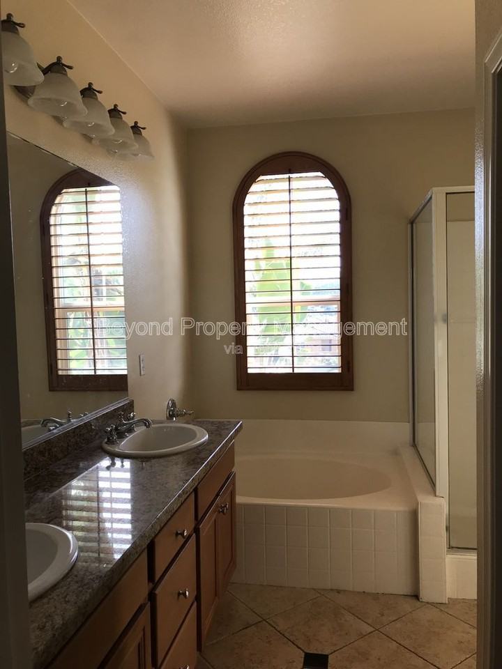 2609 Matera Ln - Photo 3 of 23