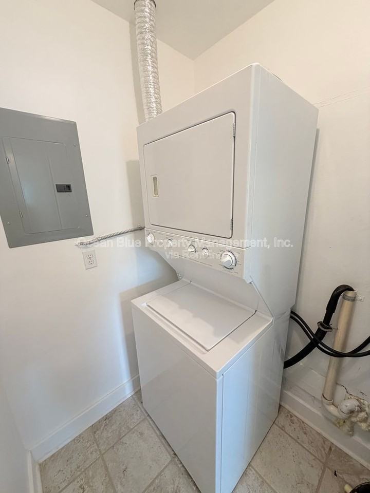 206 Bates Ave #W - Photo 7 of 19
