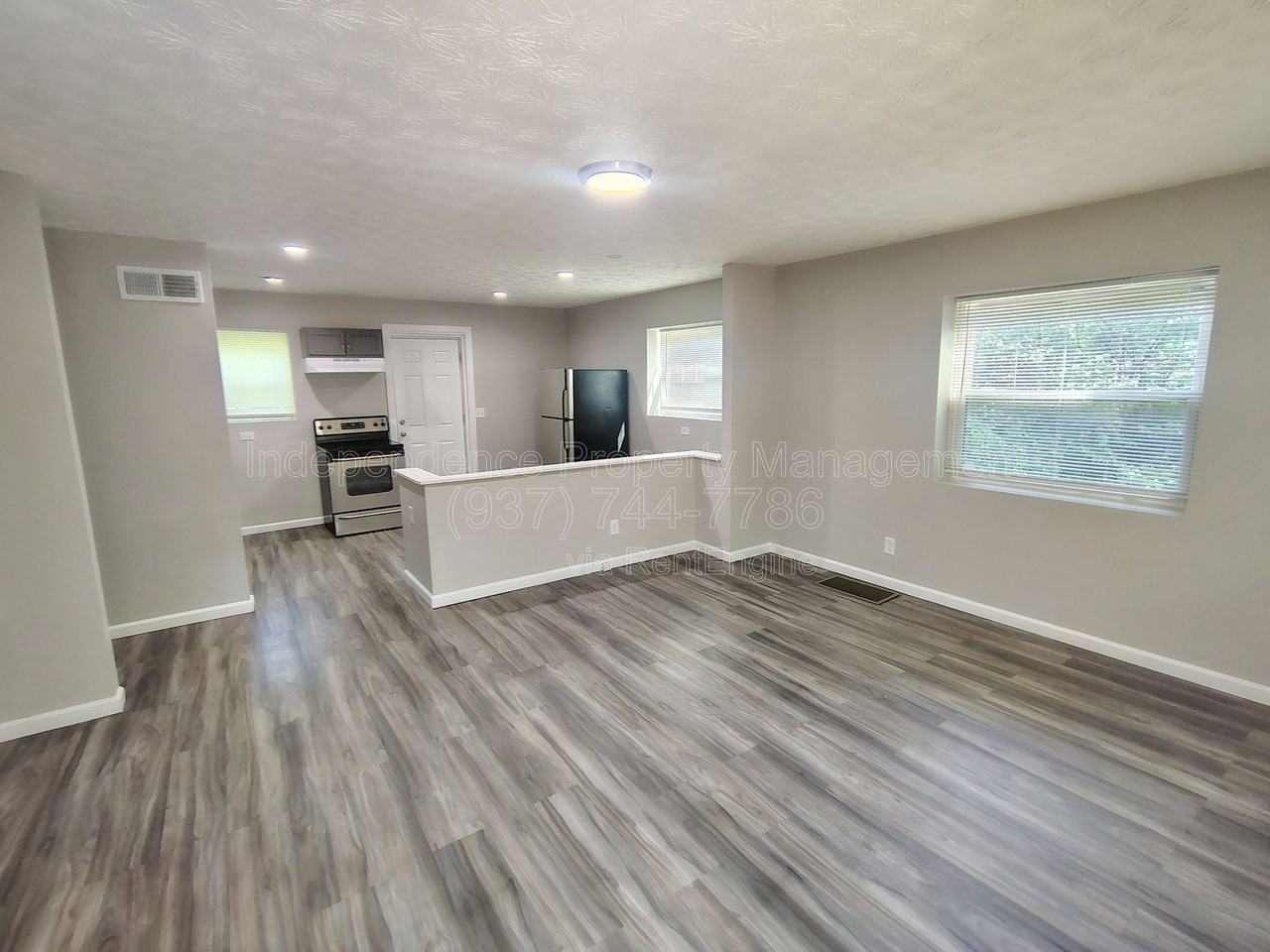 2166 Clara St - Photo 3 of 15