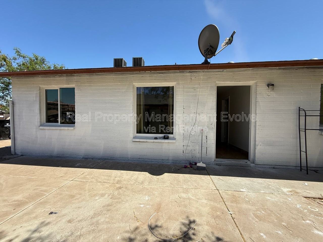 3223 W Madison St #3 - Photo 2 of 9