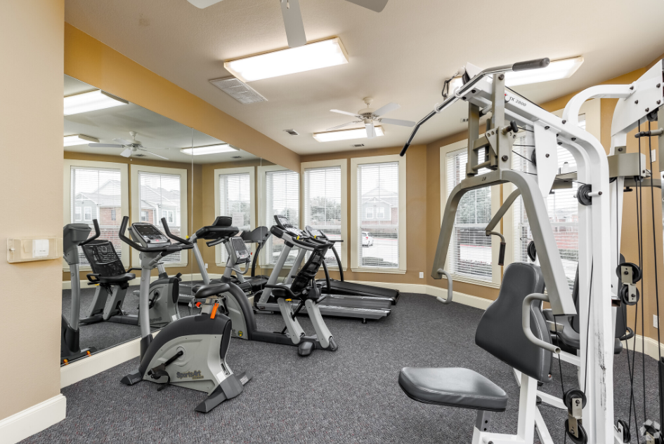 Tower Ridge Apartments - Photo 5 of 17