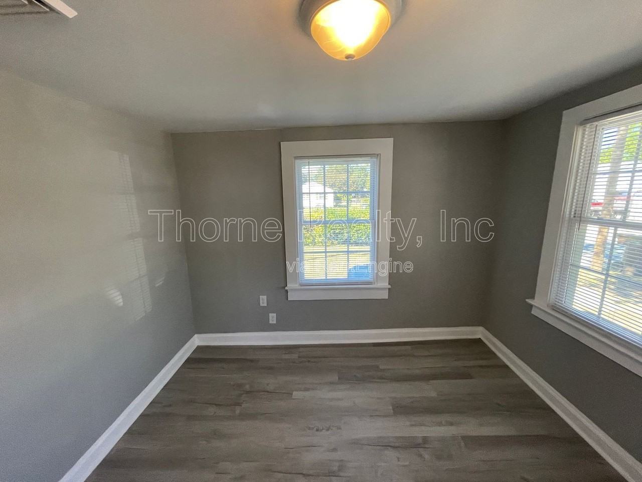 1302 Cherry St - Photo 3 of 13