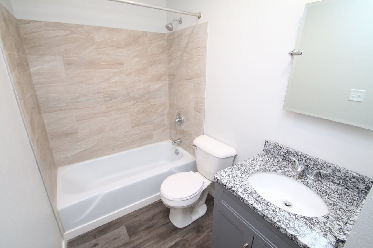 2545 2545 N. Cramer - 112 #112 - Photo 3 of 5