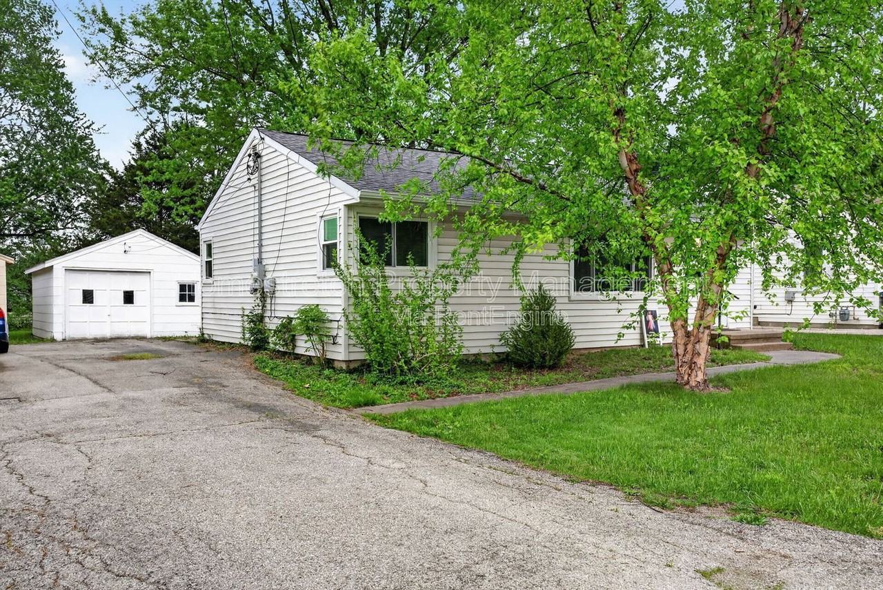 410 Mckinley Ave - Photo 3 of 31