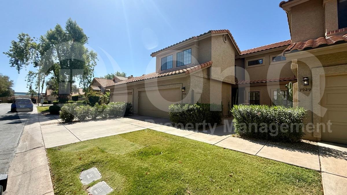 7933 E Pepper Tree Ln - Photo 4 of 21