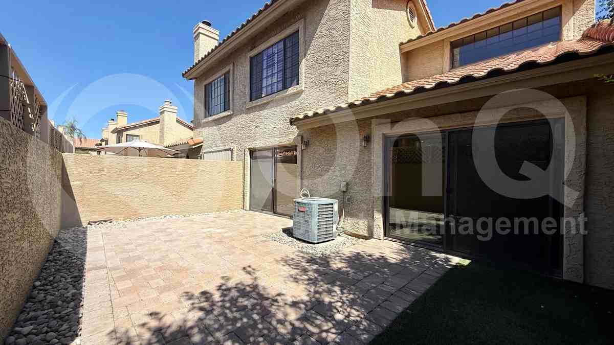7933 E Pepper Tree Ln - Photo 6 of 21