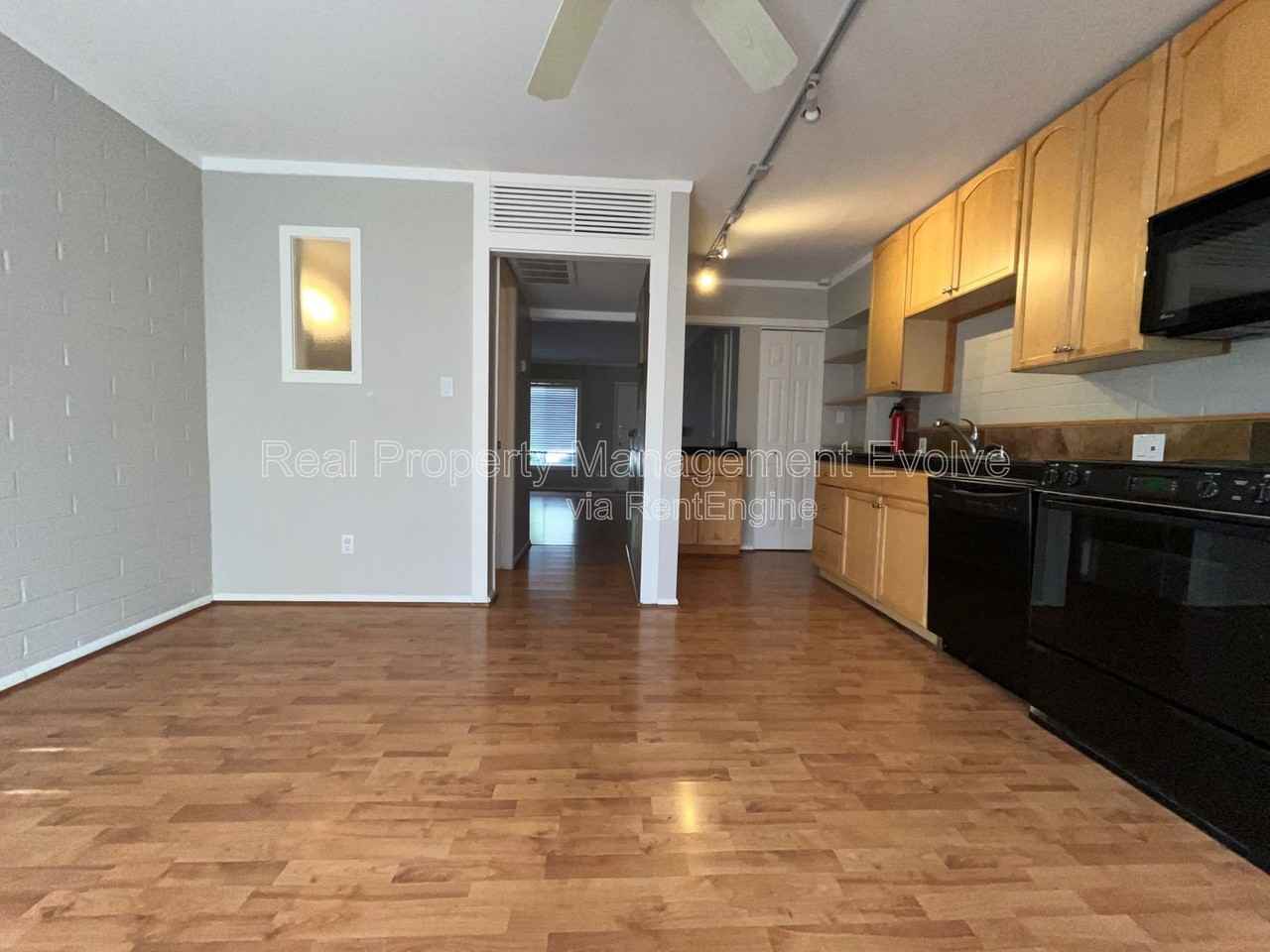 3637 E Monterosa St #7 - Photo 7 of 19