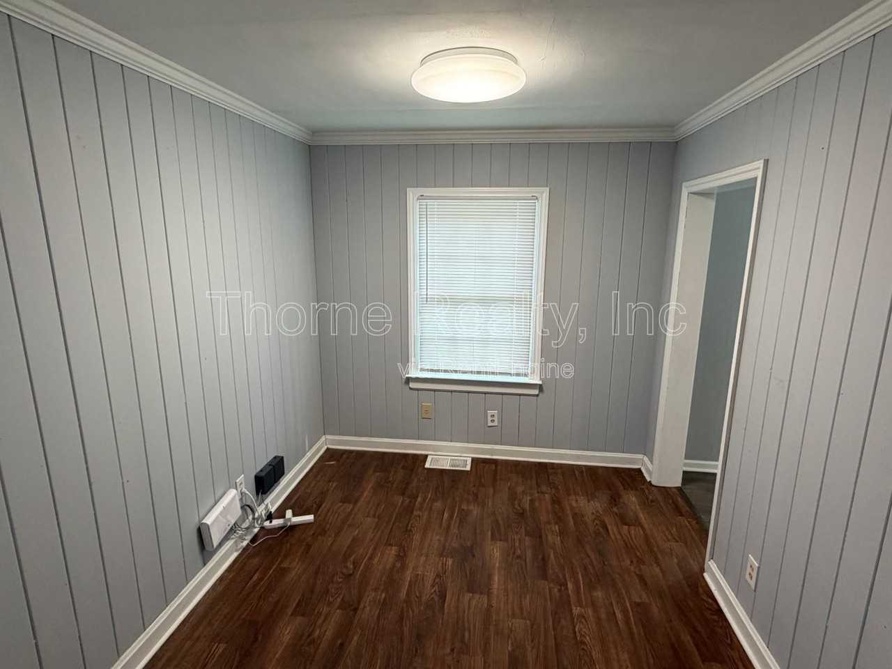 1416 Rosewood Ave - Photo 3 of 14