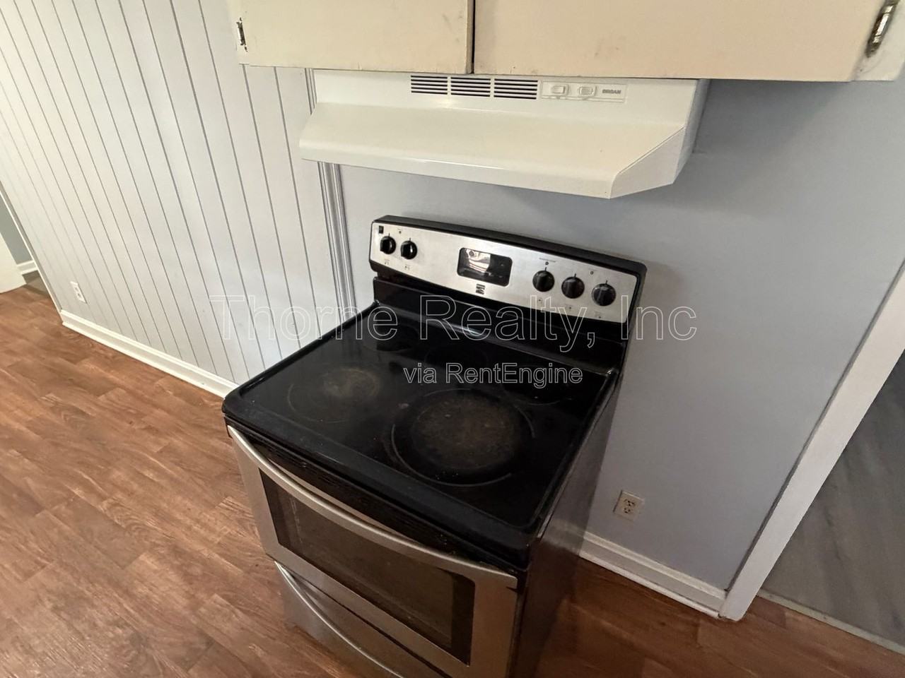 1416 Rosewood Ave - Photo 5 of 14