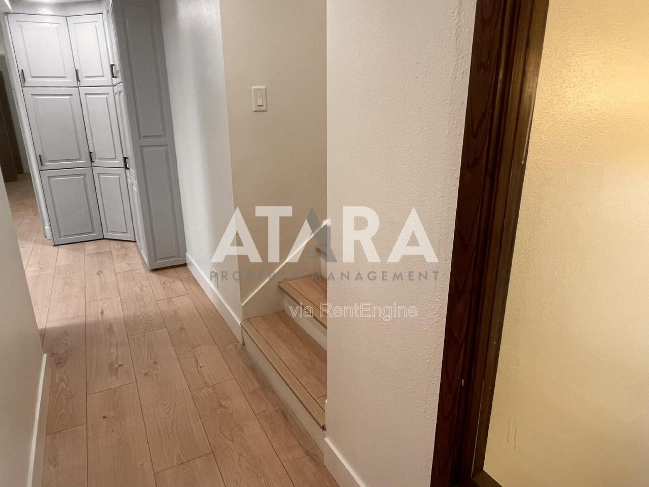 2141 S 2060 E - Photo 7 of 27