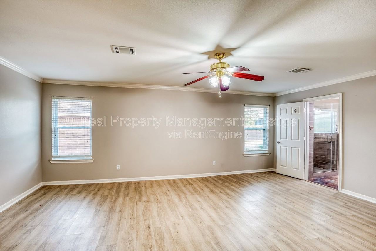 2309 San Augustine Ln - Photo 5 of 17