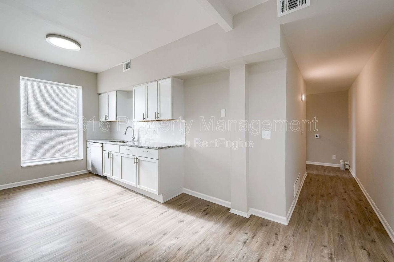 301 Benton Blvd #3 - Photo 6 of 22