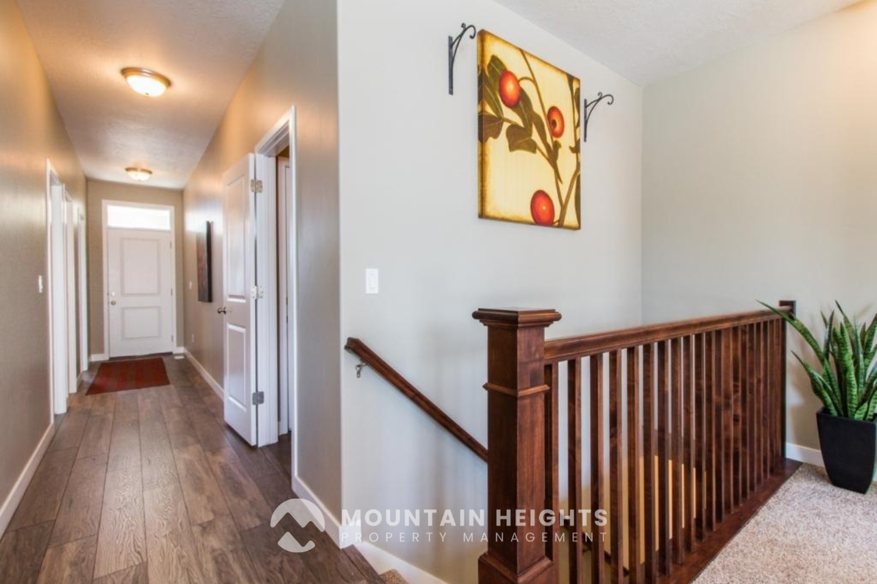 797 W Tamsin Ct - Photo 3 of 19
