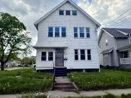featured image of 656 Hammel St