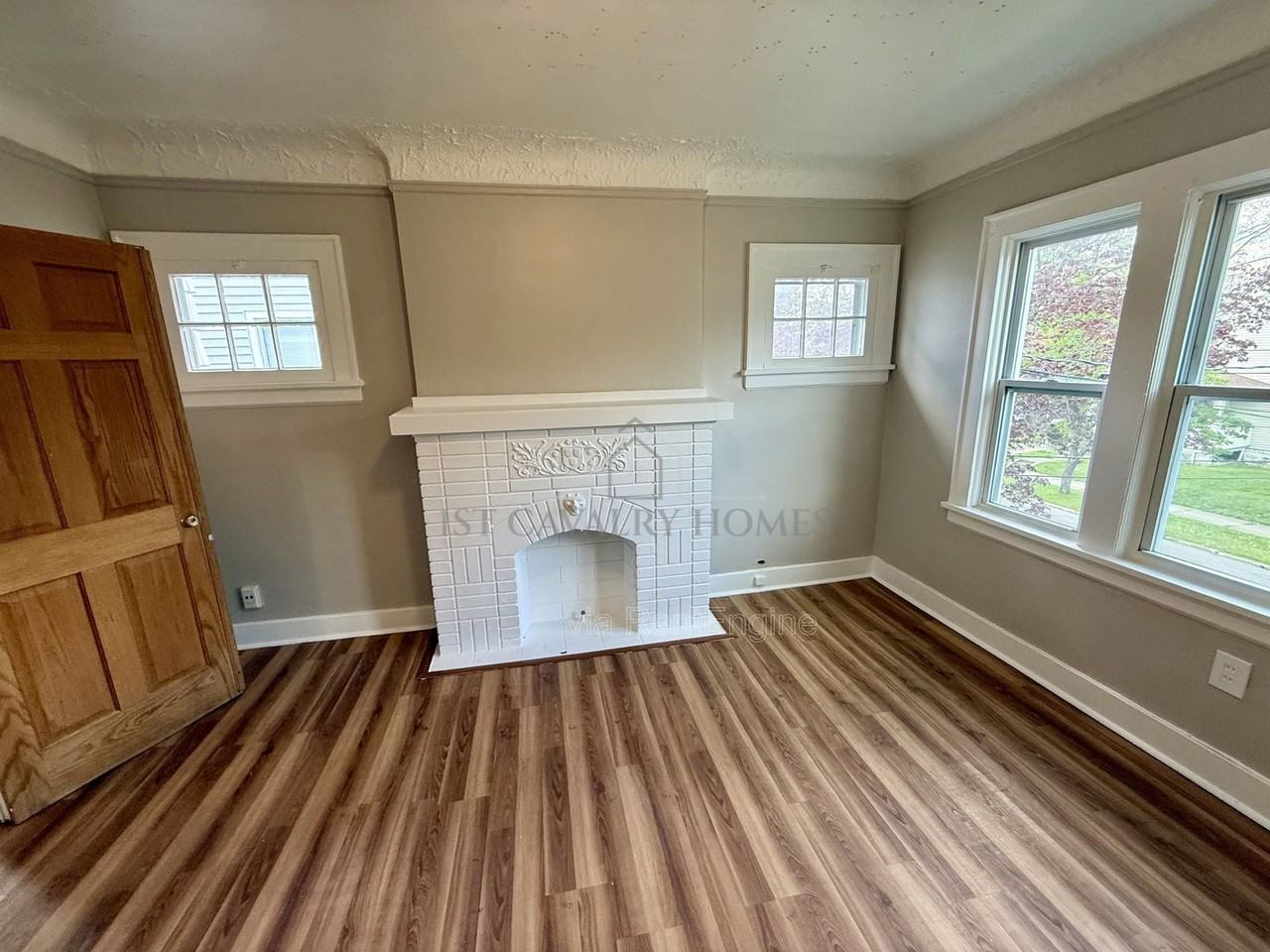 656 Hammel St - Photo 2 of 10