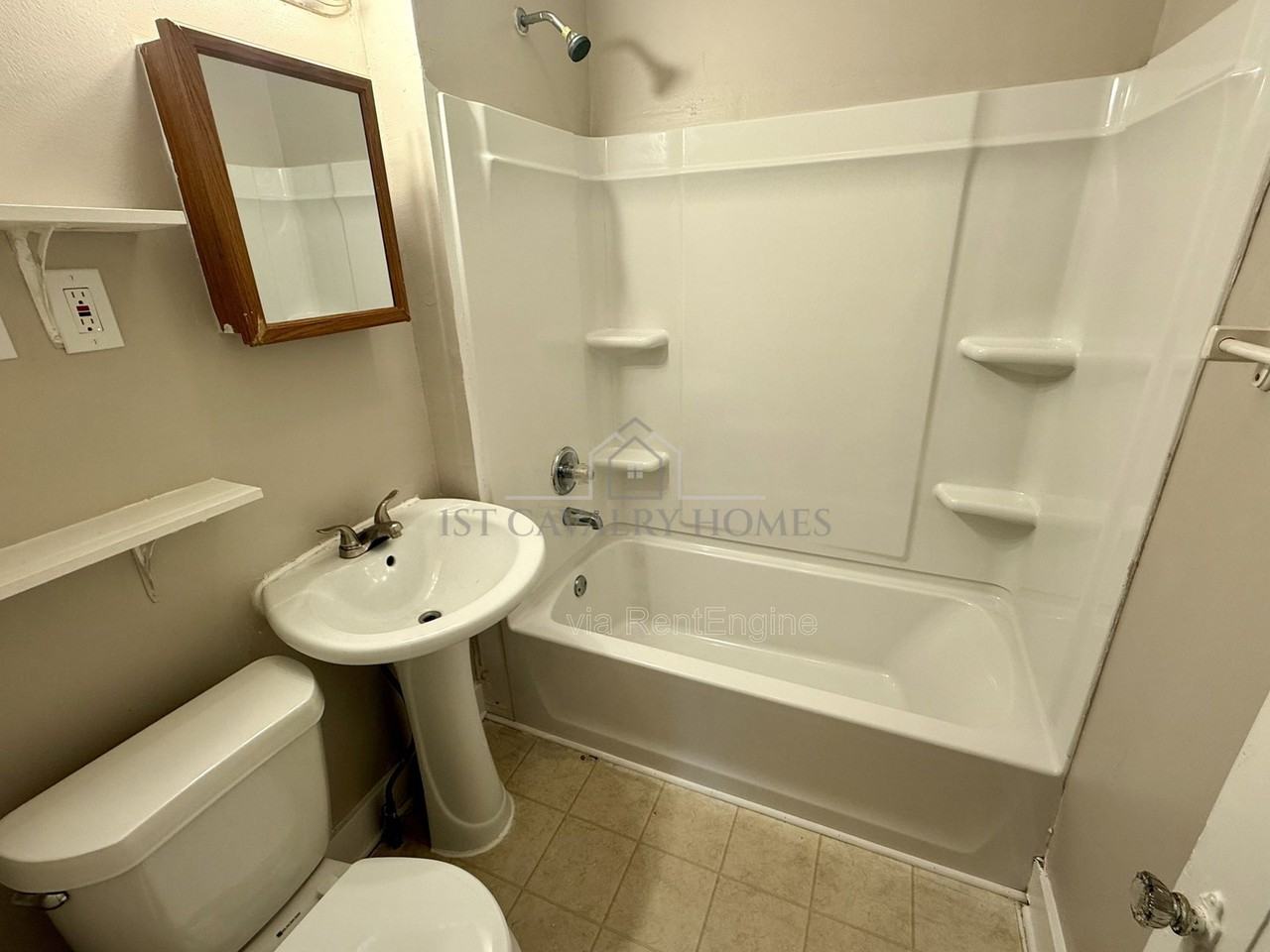 656 Hammel St - Photo 6 of 10