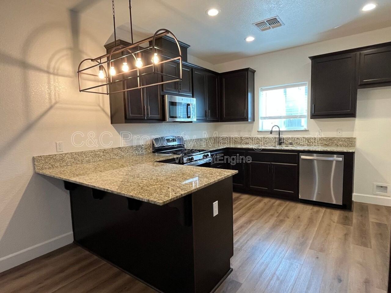 5078 Palisade Ave - Photo 3 of 21