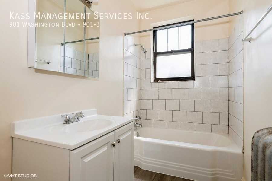 901-11 Washington Blvd/403-05 S Kenilworth Ave - Photo 3 of 4