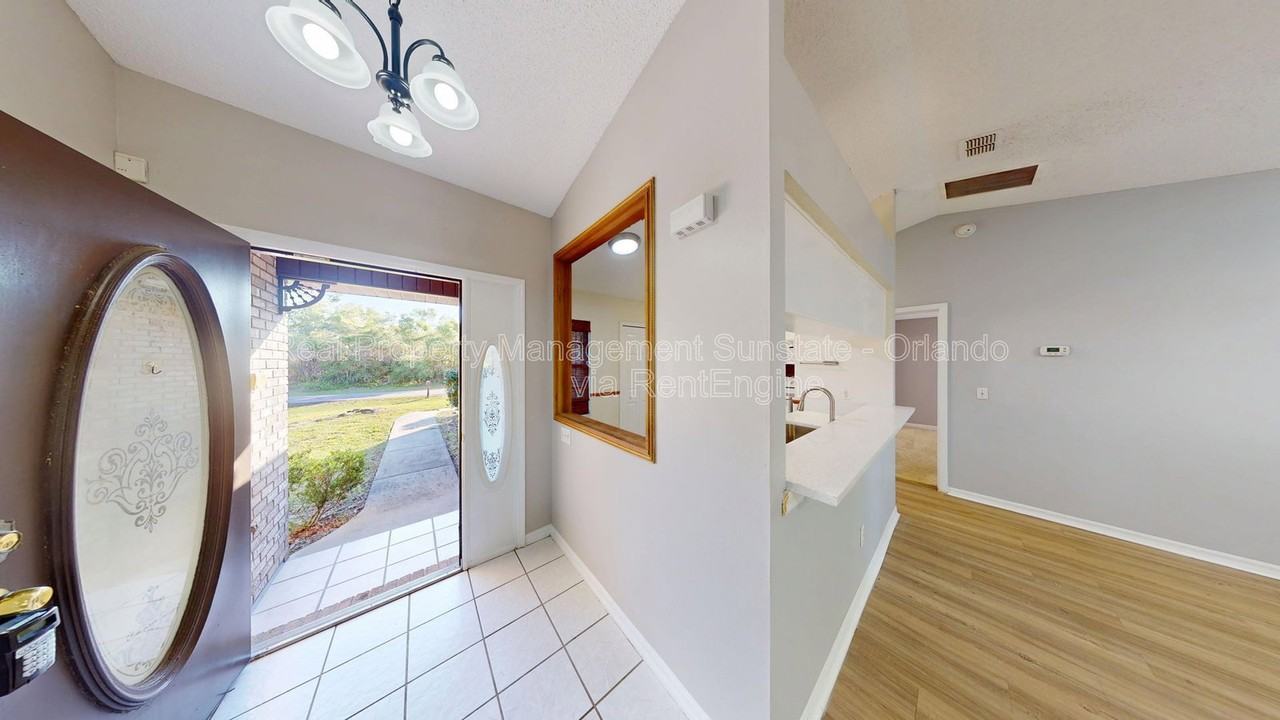 1740 Whipple Dr - Photo 4 of 31