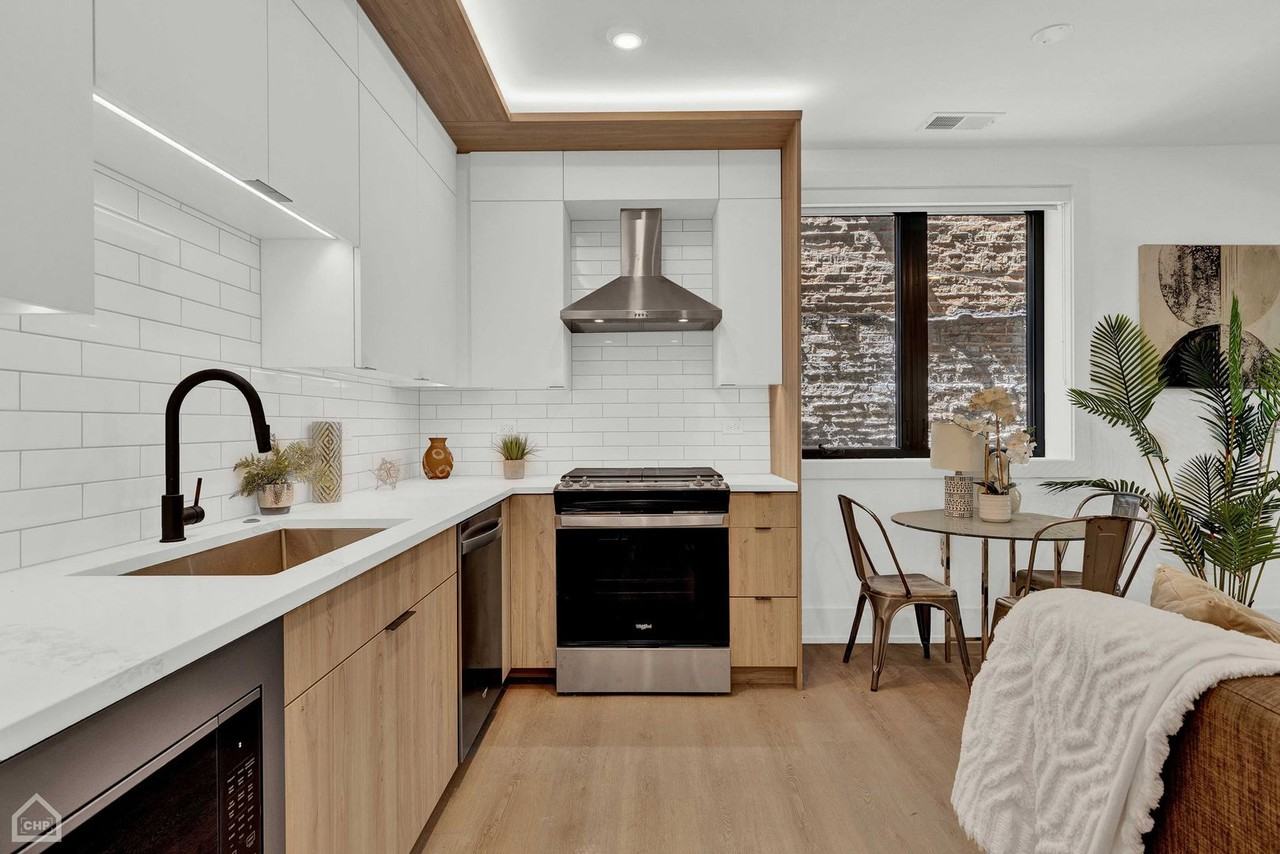 1613 W Belmont Ave, Chicago, IL - Photo 6 of 31