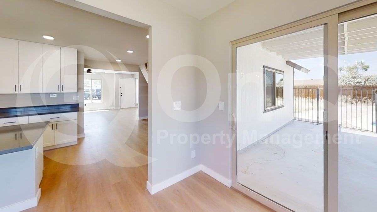 9459 N 64th Dr - Photo 5 of 18