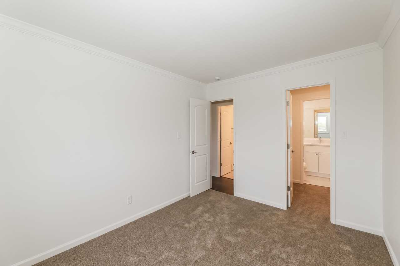 Highbranch Apartments - Photo 7 of 28