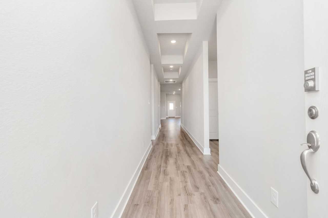 21010 Treasure Gate Ln - Photo 2 of 30