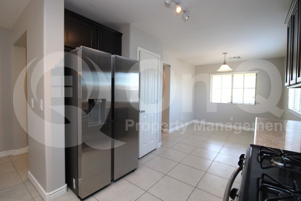 18620 W Larkspur Dr - Photo 6 of 25