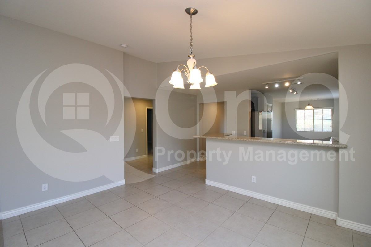 18620 W Larkspur Dr - Photo 7 of 25