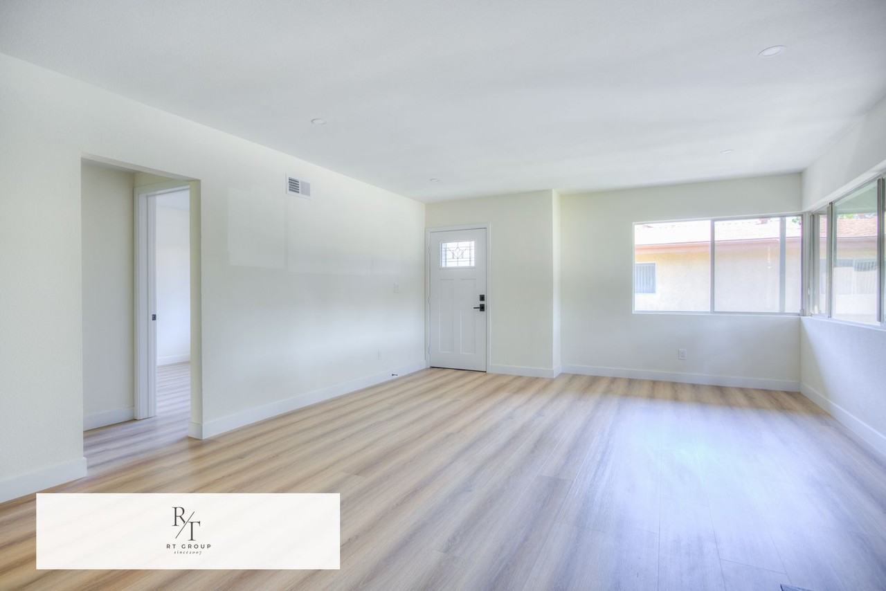 1032 S Golden West Ave #C - Photo 7 of 32