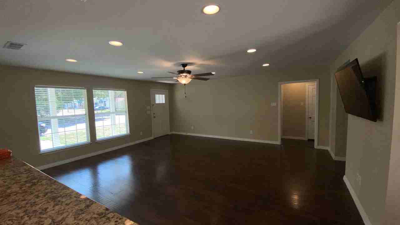 4012 Boyd Ave - Photo 4 of 16