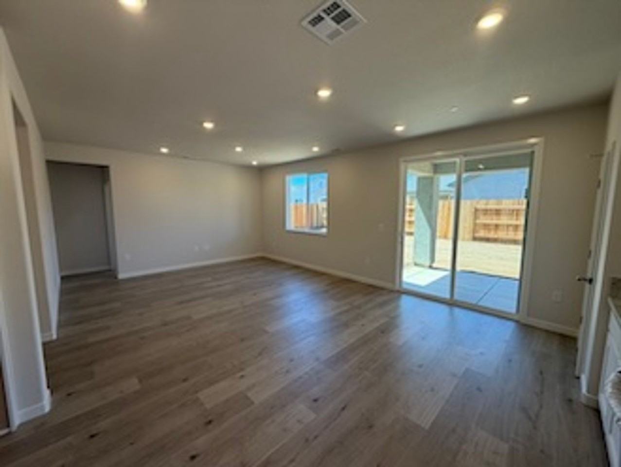 3914 Slab St - Photo 7 of 16