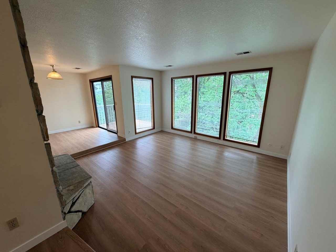 4389 Imperial Dr - Photo 6 of 27