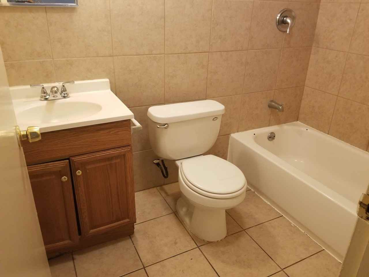 1621 Sacramento Ave #1 - Photo 3 of 3