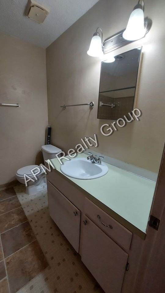 329 Ovanta Rd - Photo 5 of 14