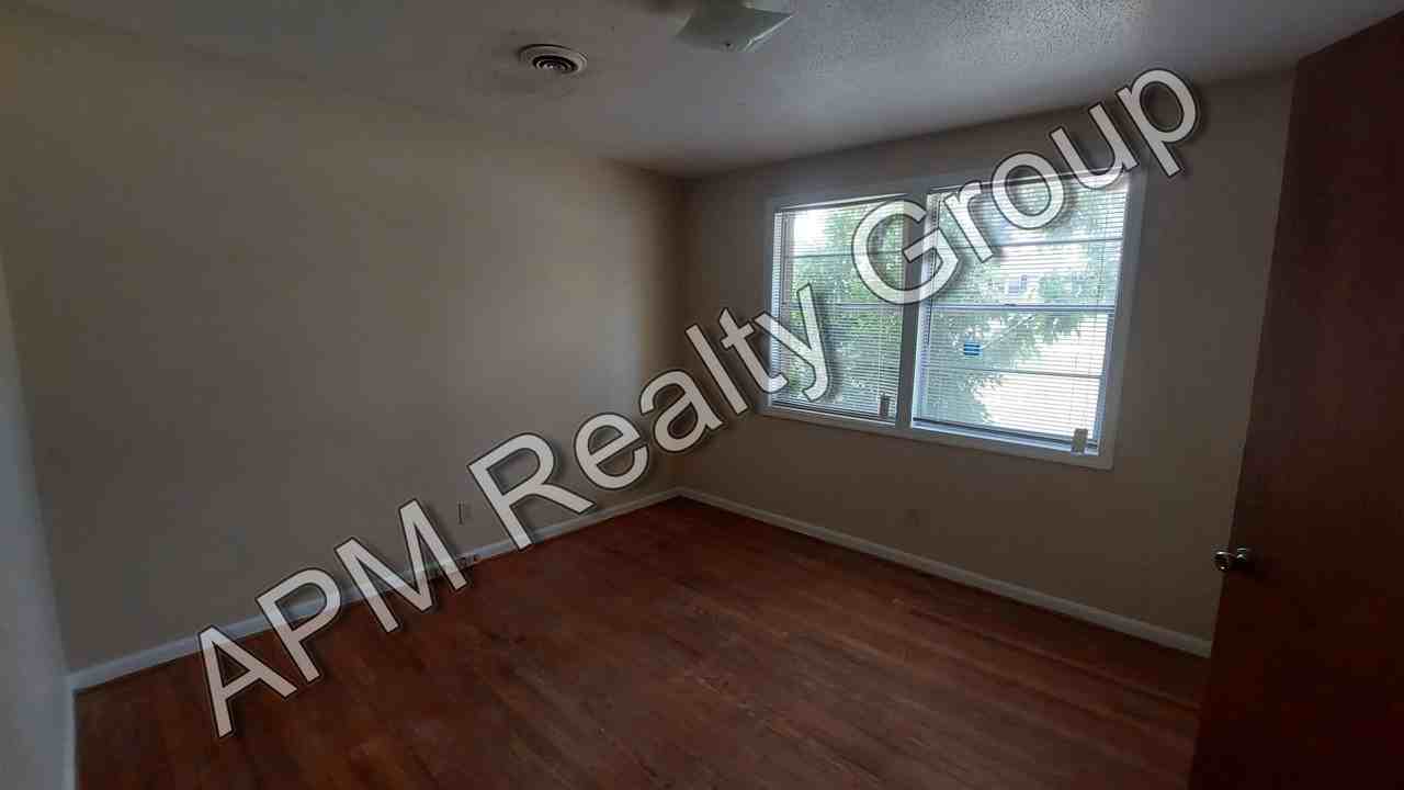 329 Ovanta Rd - Photo 3 of 14