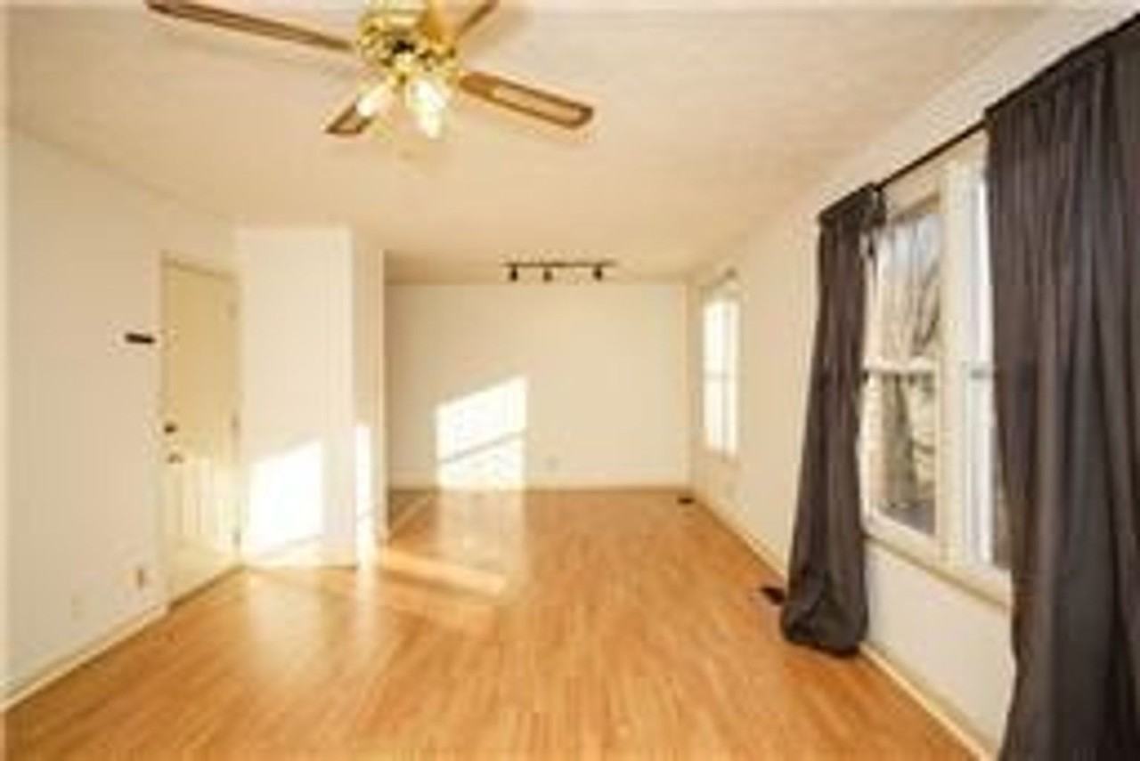 309 Andrew Dr - Photo 2 of 10