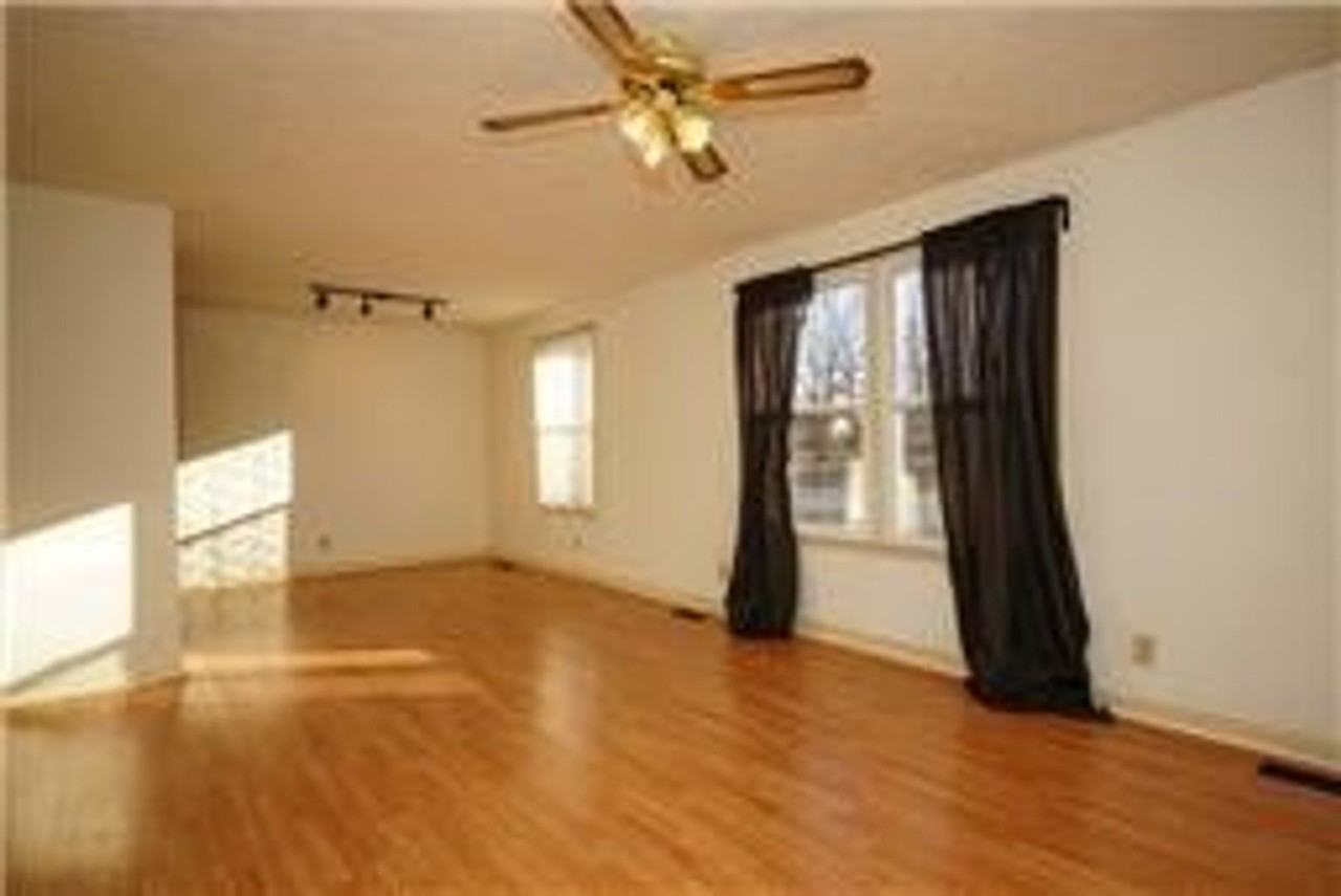 309 Andrew Dr - Photo 3 of 10