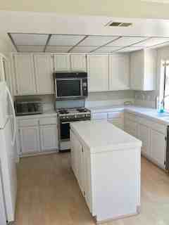 1209 Keystone Ln - Photo 4 of 16
