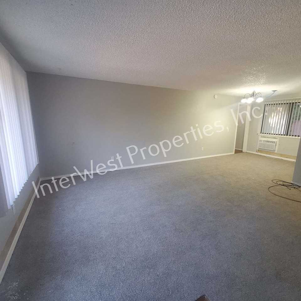 9685 Sw Whitford Ln - Photo 3 of 20