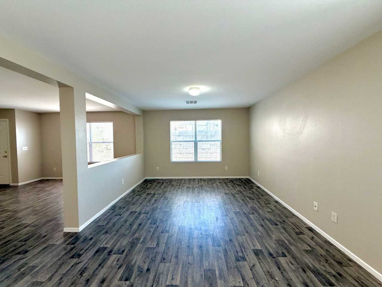 5712 Viberti Ct - Photo 6 of 30
